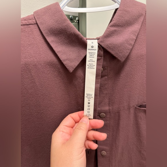 Lululemon Button Shirt with Pleated Back - Picture 2 of 4